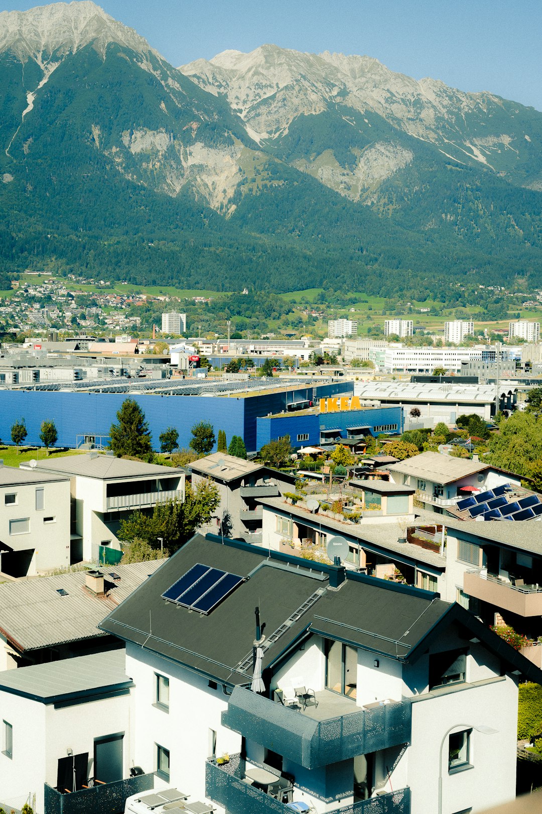 gallery-06 a-town-nestled-at-the-base-of-a-large-mountain-joafyex0q3e